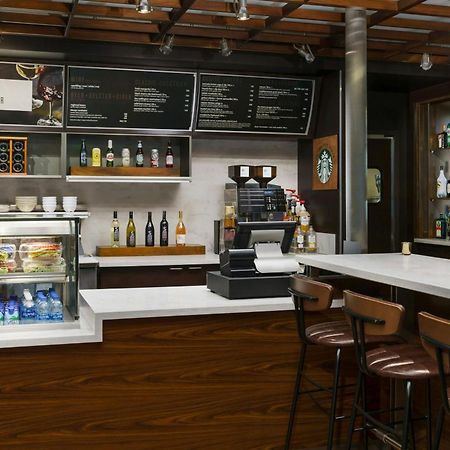 Courtyard By Marriott Los Angeles Woodland Hills Bagian luar foto