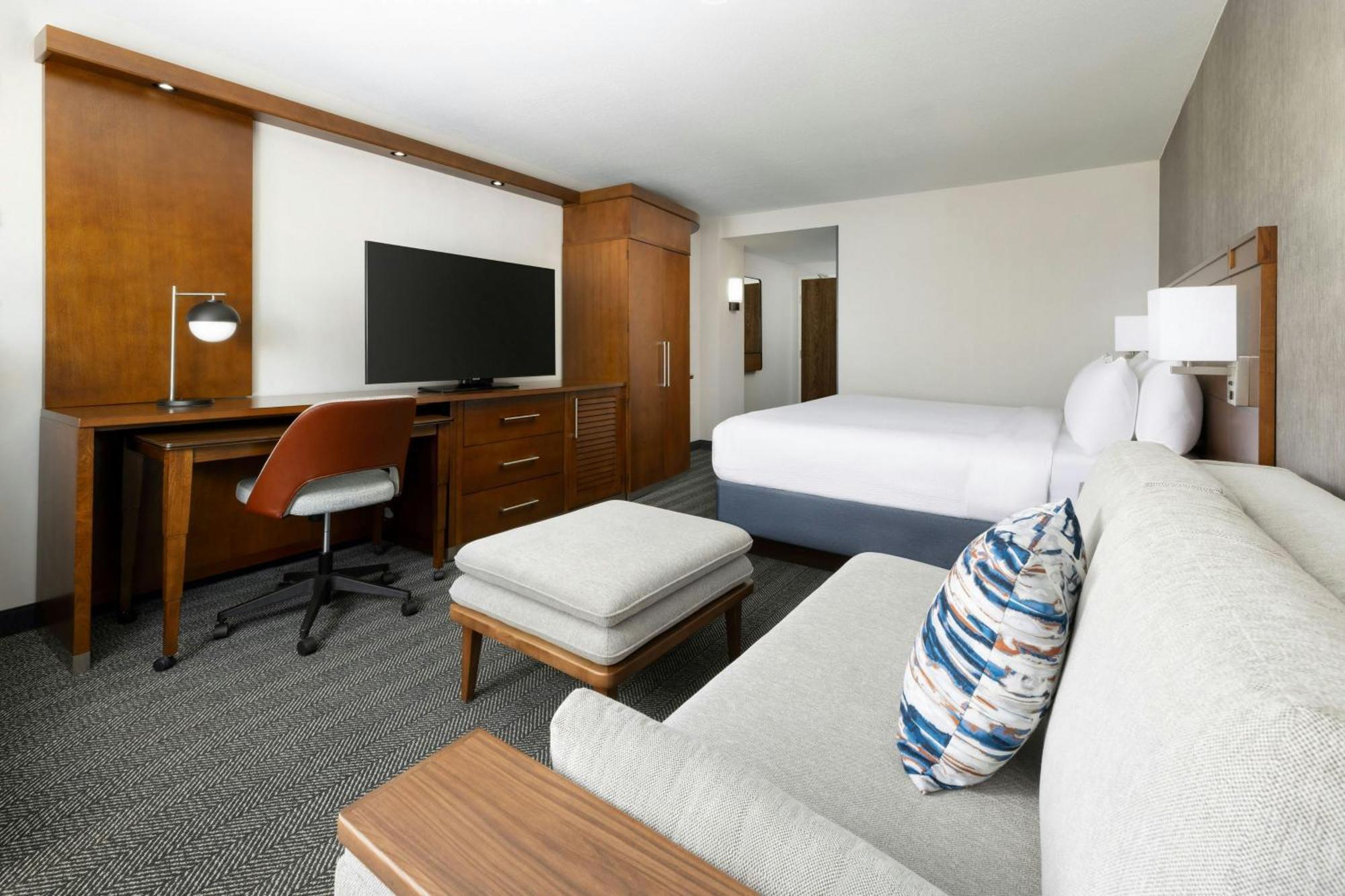 Courtyard By Marriott Los Angeles Woodland Hills Bagian luar foto
