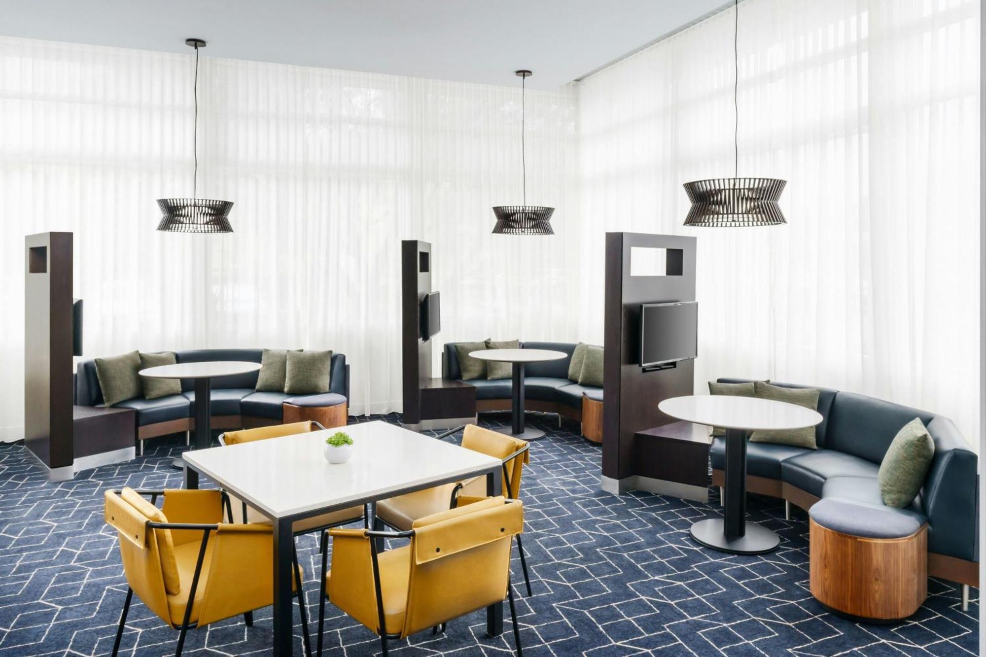 Courtyard By Marriott Los Angeles Woodland Hills Bagian luar foto