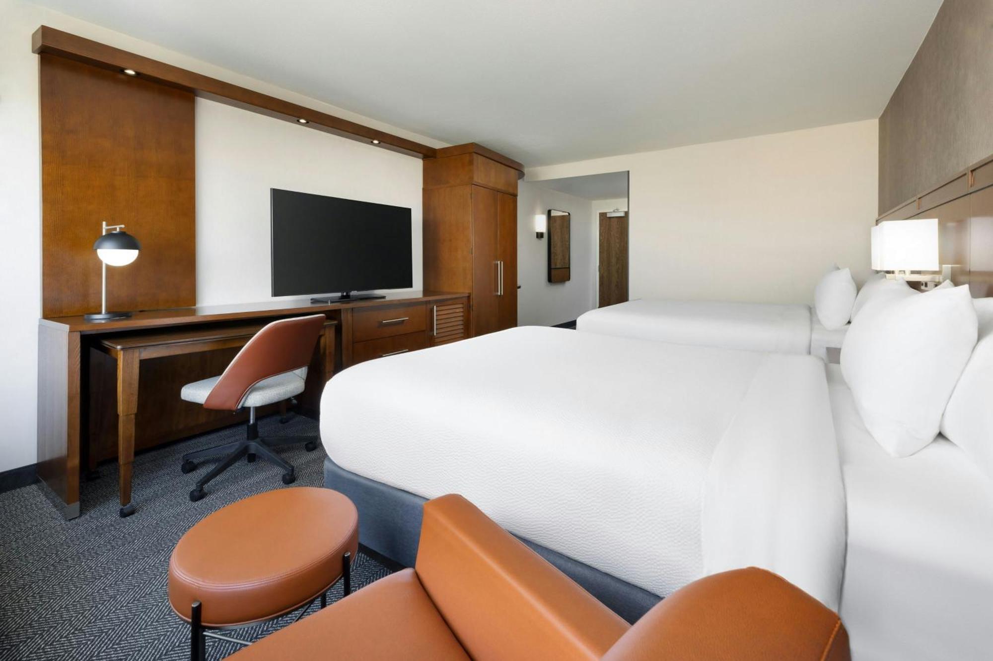 Courtyard By Marriott Los Angeles Woodland Hills Bagian luar foto