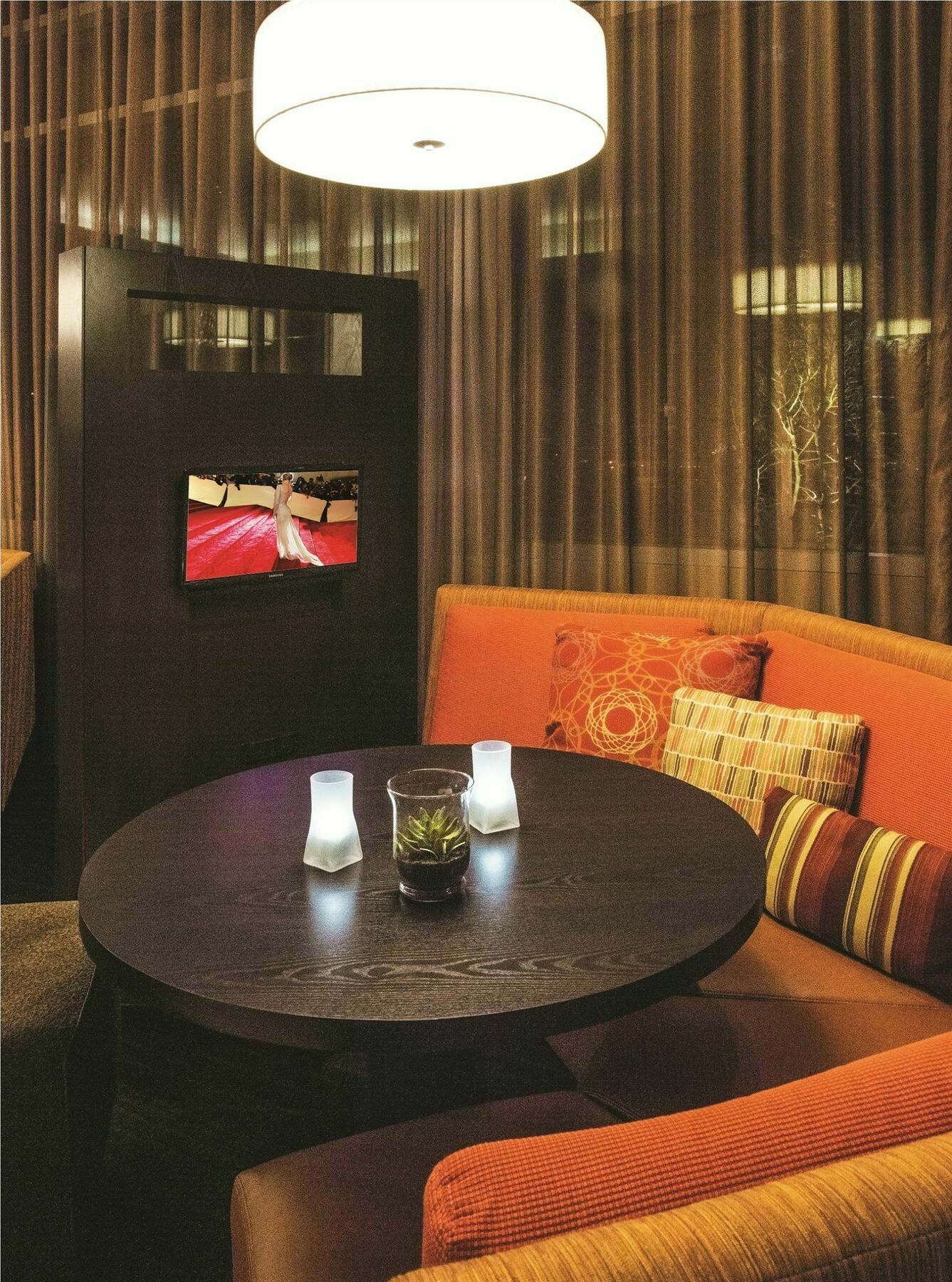 Courtyard By Marriott Los Angeles Woodland Hills Bagian luar foto